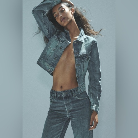 Zara Jackets & Blazers - ZARA Distressed Cropped Denim Jacket Size Medium